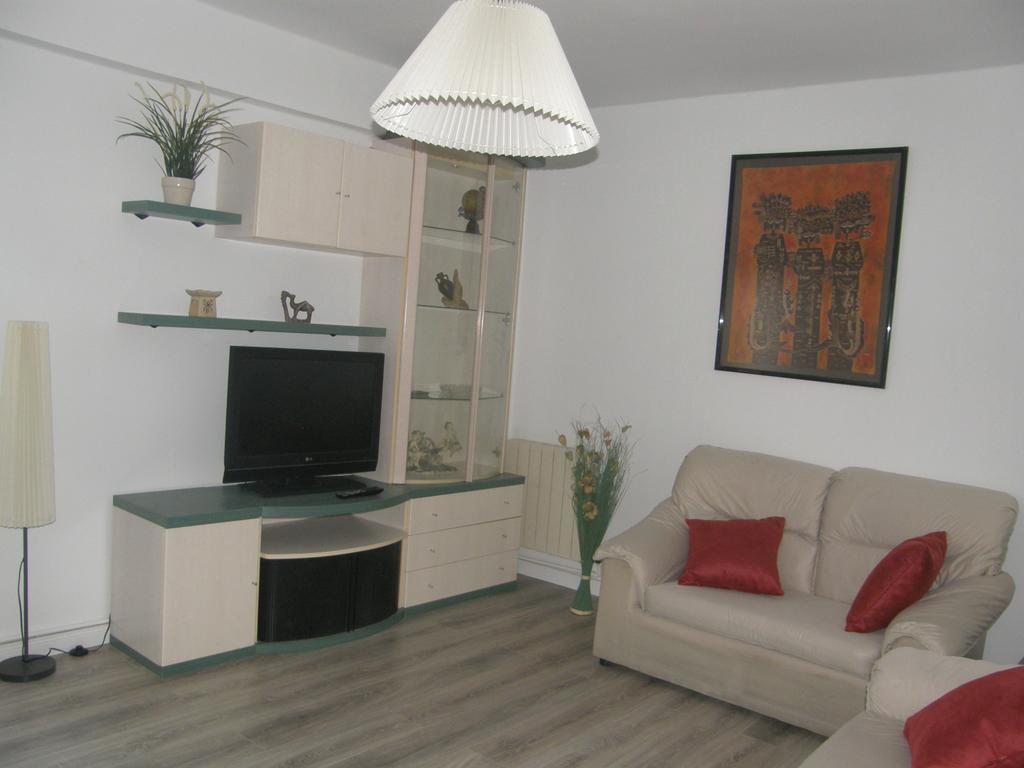 Atico Con Terraza En La Jota Apartment Zaragoza Exterior photo
